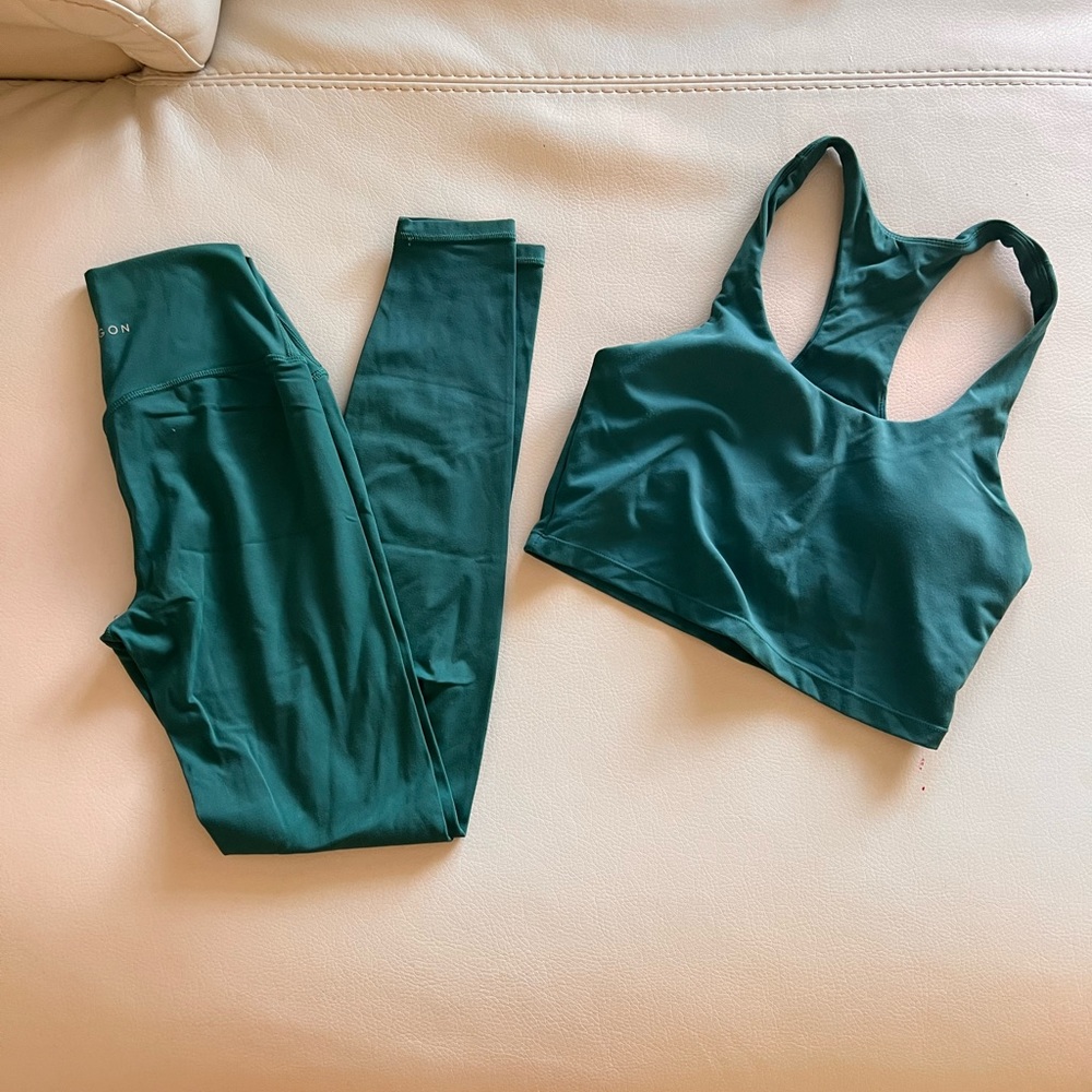Paragon legging and sports bra set -NEW
